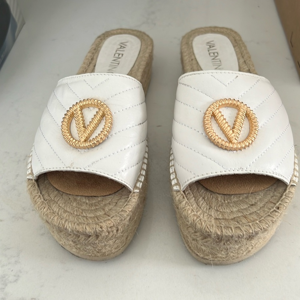 Valentino slides, white leather with logo.Size 37. Excellent condition/logo top.